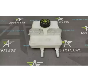 Бачок тормозной жидкости/ бачок тормозного цилиндра 460918372R Renault Zoe зое бу Бачок тормозной жидкости/ бачок тормозного цилиндра 460918372R Renault Zoe зое бу