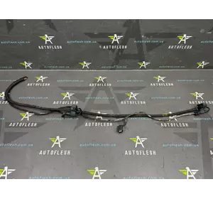 Форсунка омывателя лобового стекла с подогревом/ проводка A2118600147, A2105402081 Mercedes E-Class W211 Форсунка омывателя лобового стекла с подогревом/ проводка A2118600147, A2105402081 Mercedes E-Class W211