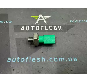 Датчик давления масла 04L919081 Volkswagen Audi Seat Skoda бу Датчик давления масла 04L919081 Volkswagen Audi Seat Skoda бу