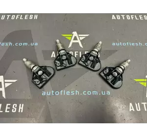 Датчик давления воздуха в шинах A0009052102, A0009054104 Mercedes бу Датчик давления воздуха в шинах A0009052102, A0009054104 Mercedes бу