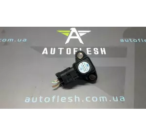 Б/у датчик давления наддува A0061539828, 0261230192 для Mercedes S-Class Б/у датчик давления наддува A0061539828, 0261230192 для Mercedes S-Class