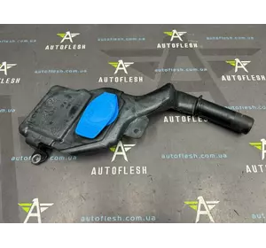 Горловина заливная бачка омывателя 8T1955463B, 1K0955455 Audi A4, A5 бу Горловина заливная бачка омывателя 8T1955463B, 1K0955455 Audi A4, A5 бу