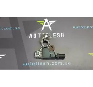 Б/у клемма минусовая АКБ/ датчик аккумулятора 9676592280 для Peugeot 308 Б/у клемма минусовая АКБ/ датчик аккумулятора 9676592280 для Peugeot 308