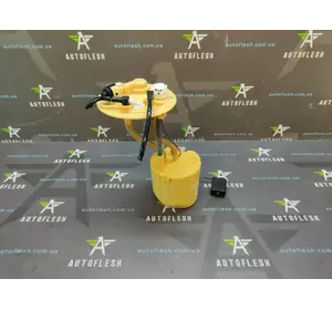 Б/у насос топливный в сборе/ датчик уровня топлива 77010-0D020 для Toyota Yaris II Б/у насос топливный в сборе/ датчик уровня топлива 77010-0D020 для Toyota Yaris II