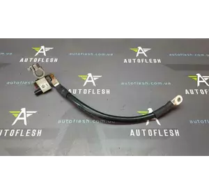 Б/у клемма минусовая АКБ 8T0915181 для Audi A5 Б/у клемма минусовая АКБ 8T0915181 для Audi A5