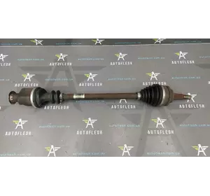 Полуось передняя правая/ привод правый 8200236099, 23 шлица Nissan Kubistar Renault Clio 2 Kangoo Thalia бу Полуось передняя правая/ привод правый 8200236099, 23 шлица Nissan Kubistar Renault Clio 2 Kangoo Thalia бу