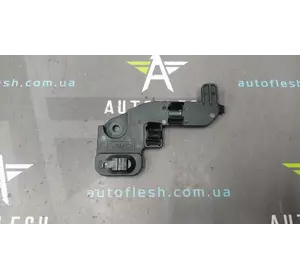 Крепление магистрали топливной/ фиксатор 31321473, BV61-9294-AB Volvo V40 1.6D (D4162T) Крепление магистрали топливной/ фиксатор 31321473, BV61-9294-AB Volvo V40 1.6D (D4162T)