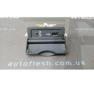 Блок USB/ AUX, разъем USB/ AUX 280230002R Dacia/ Renault бу Блок USB/ AUX, разъем USB/ AUX 280230002R Dacia/ Renault бу