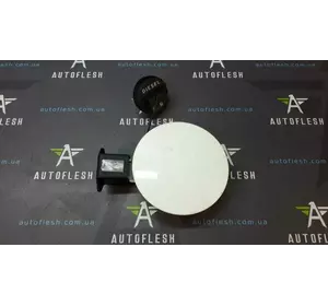 Б/у лючок бензобака 7161034002, 7161034001 для SsangYong New Actyon Б/у лючок бензобака 7161034002, 7161034001 для SsangYong New Actyon