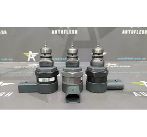 Регулятор давления топлива A6110780449, 0281002494 BMW Chrysler Jeep Mercedes Smart бу Регулятор давления топлива A6110780449, 0281002494 BMW Chrysler Jeep Mercedes Smart бу