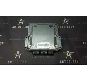 Б/у блок управления двигателем 0281011102, 8200222133, 8200153945 для Renault Megane I Б/у блок управления двигателем 0281011102, 8200222133, 8200153945 для Renault Megane I