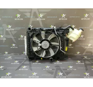 Б/у вентилятор радиатора MF422000-7840, 16363-0G050 для Toyota Yaris