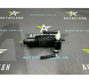 Насос омывателя/ помпа 1K6955651, 3B0955665C Volkswagen, Audi, Seat, Skoda Насос омывателя/ помпа 1K6955651, 3B0955665C Volkswagen, Audi, Seat, Skoda