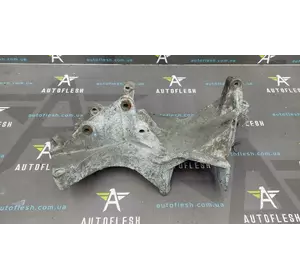 Кронштейн генератора 7700875414, 1.4 8V Renault Clio 2 Kangoo бу Кронштейн генератора 7700875414, 1.4 8V Renault Clio 2 Kangoo бу