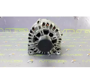 Б/у генератор TG15C058, 8200404459 для Renault Espace IV Б/у генератор TG15C058, 8200404459 для Renault Espace IV