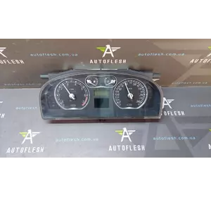 Б/у панель приборов/ спидометр 8200291332 для Renault Laguna II Б/у панель приборов/ спидометр 8200291332 для Renault Laguna II