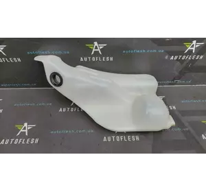 Бачок омывателя 289104118R, 289100014R Renault Scenic III/ Megane III бу Бачок омывателя 289104118R, 289100014R Renault Scenic III/ Megane III бу