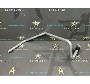 Трубка кондиционера 924800018R,  9246000Q0E Nissan NV400/ Opel Movano B/ Renault Master III Трубка кондиционера 924800018R,  9246000Q0E Nissan NV400/ Opel Movano B/ Renault Master III