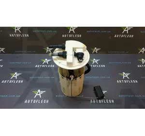 Б/у насос топлива/ датчик уровня топлива 8200071332 для Renault Laguna II Б/у насос топлива/ датчик уровня топлива 8200071332 для Renault Laguna II