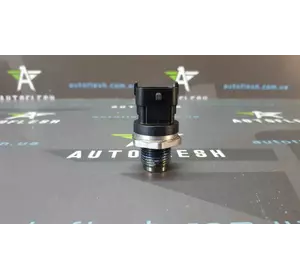 Б/у датчик давления топлива 0281002903 для Suzuki Б/у датчик давления топлива 0281002903 для Suzuki