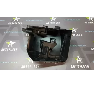 Б/у корпус блока предохранителей 8200356340 для Renault Megane II Б/у корпус блока предохранителей 8200356340 для Renault Megane II