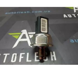 Б/у датчик давления топлива в рампе 9307Z511A/ 0714464363 для с Б/у датчик давления топлива в рампе 9307Z511A/ 0714464363 для с