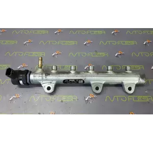 Б/у топливная рейка/ рампа 0445214062, 2.0 dCi для Nissan Primastar Б/у топливная рейка/ рампа 0445214062, 2.0 dCi для Nissan Primastar