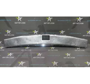 Накладка заднего бампера 7L6863459B Volkswagen Touareg (02-10) Накладка заднего бампера 7L6863459B Volkswagen Touareg (02-10)