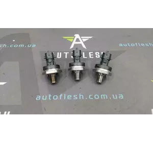 Датчик давления топлива в рампе/ сенсор 0281006241, 8201232985 Renault 1.5 dCi K9K/ Mercedes 1.5 CDI OM607 Датчик давления топлива в рампе/ сенсор 0281006241, 8201232985 Renault 1.5 dCi K9K/ Mercedes 1.5 CDI OM607