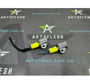 Датчик удара + фишка/ сенсор airbag A2048201985, A2215400381 Mercedes, Dodge, Chrysler бу Датчик удара + фишка/ сенсор airbag A2048201985, A2215400381 Mercedes, Dodge, Chrysler бу