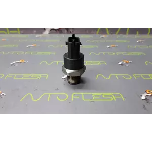 Б/у датчик давления топлива 0281002719, H8200391398 для Renault Espace IV Б/у датчик давления топлива 0281002719, H8200391398 для Renault Espace IV