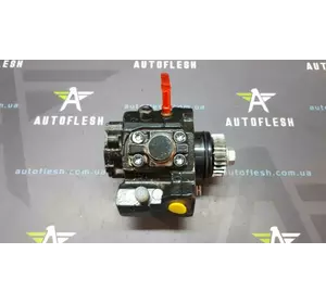 Б/у ТНВД/ топливный насос 8200690744, 0445010223, 2.0 dCi для Opel Б/у ТНВД/ топливный насос 8200690744, 0445010223, 2.0 dCi для Opel