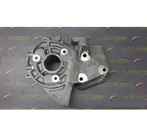 Б/у кронштейн ТНВД 8200139366, 1.9 dCi для Renault Megane I Б/у кронштейн ТНВД 8200139366, 1.9 dCi для Renault Megane I