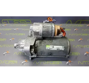 Б/у стартер 8200628430 Valeo для Renault Megane II Б/у стартер 8200628430 Valeo для Renault Megane II