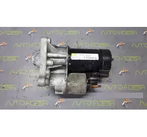 Б/у стартер 7700100647, D6RA73 для Renault 19 Б/у стартер 7700100647, D6RA73 для Renault 19