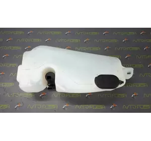 Б/у бачок омывателя 8200210002, 8200440772, 8200609549 для Dacia Sandero Б/у бачок омывателя 8200210002, 8200440772, 8200609549 для Dacia Sandero