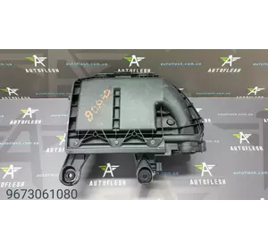 Б/у корпус воздушного фильтра 9673061080 для Citroen C5 Б/у корпус воздушного фильтра 9673061080 для Citroen C5