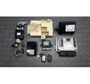 Б/у комплект ЭБУ, блок управления двигателем, компьютер 0281018050, 81900-3Z000 для Hyundai i40 Б/у комплект ЭБУ, блок управления двигателем, компьютер 0281018050, 81900-3Z000 для Hyundai i40