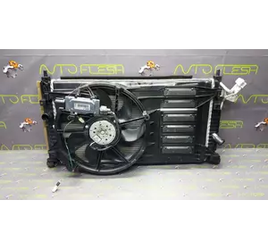 Б/у вентилятор радиатора R2AH15025B для Mazda 3