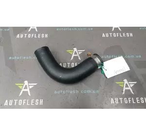 Патрубок интеркулера 1734233030 Toyota Yaris 1,4 D-4D 1NDTV Патрубок интеркулера 1734233030 Toyota Yaris 1,4 D-4D 1NDTV