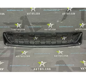 Решетка переднего бампера нижняя 31298075 Volvo C30 (09-12) Решетка переднего бампера нижняя 31298075 Volvo C30 (09-12)