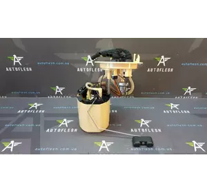 Б/у топливный насос 8K0919050P, 3.0 TDI для Audi A4 Б/у топливный насос 8K0919050P, 3.0 TDI для Audi A4