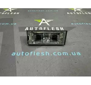 Подсветка заднего номера 8200480127 Mercedes/ Nissan/ Opel/ Renault бу Подсветка заднего номера 8200480127 Mercedes/ Nissan/ Opel/ Renault бу
