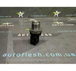 Датчик давления топлива в рампе A6549050800, 0281006555 Mercedes 2.0 CDI OM654 Датчик давления топлива в рампе A6549050800, 0281006555 Mercedes 2.0 CDI OM654